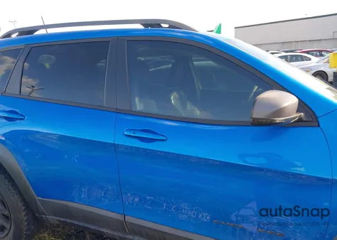 2021 Jeep Cherokee Trailhawk 4X4 from USA, damaged, VIN 1C4PJMBX7MD239895